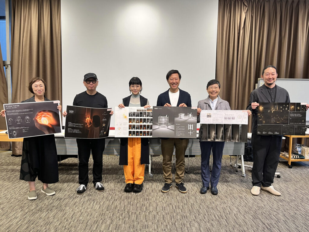 一次審査会で選出された作品とともに
